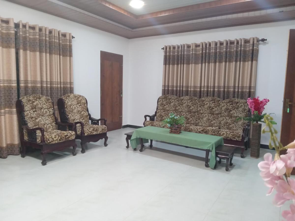 Sky Bloom Bed and Breakfast Homagama Buitenkant foto