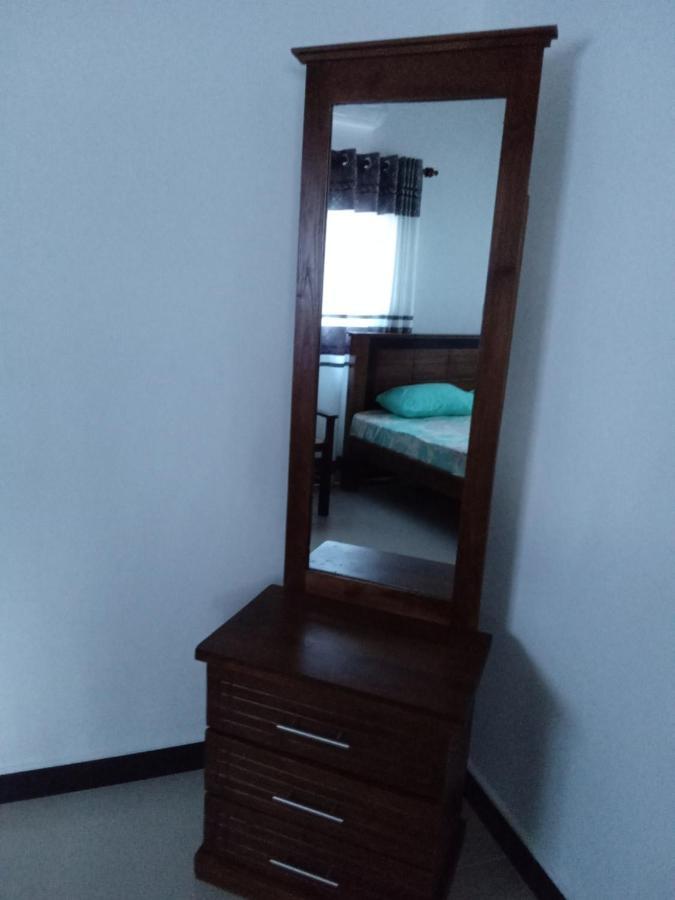 Sky Bloom Bed and Breakfast Homagama Buitenkant foto