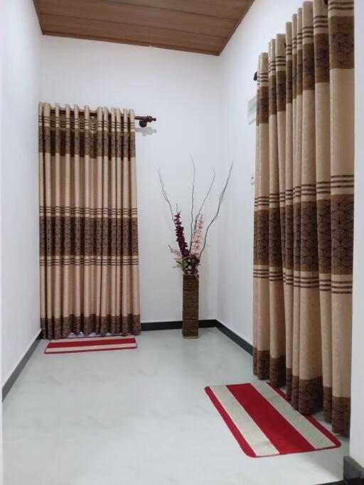 Sky Bloom Bed and Breakfast Homagama Buitenkant foto